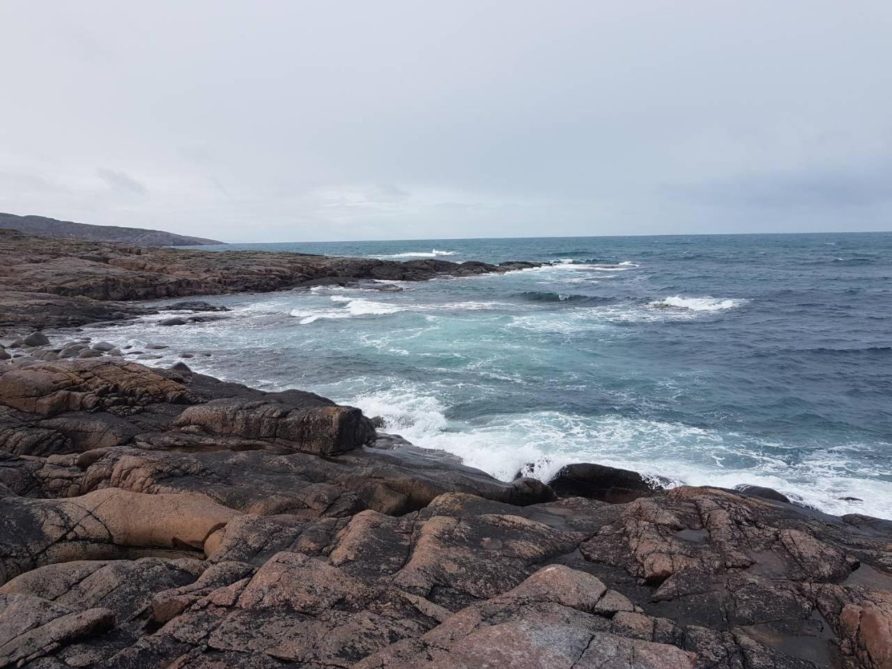 Uiutnaia Kvartira V Teriberke Appartamento Teriberka  Esterno foto